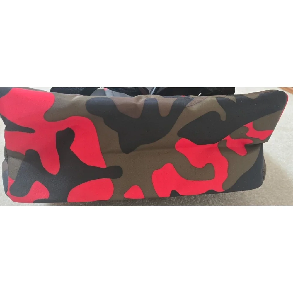 COOKIES Canvas Smell Proof Orion Backpack 22.8L – Large Red Camo NWOT